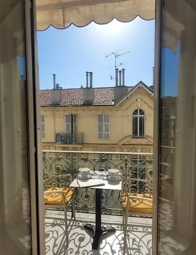 From 1882, Romantic Flat, In The Golden Square Nizza
