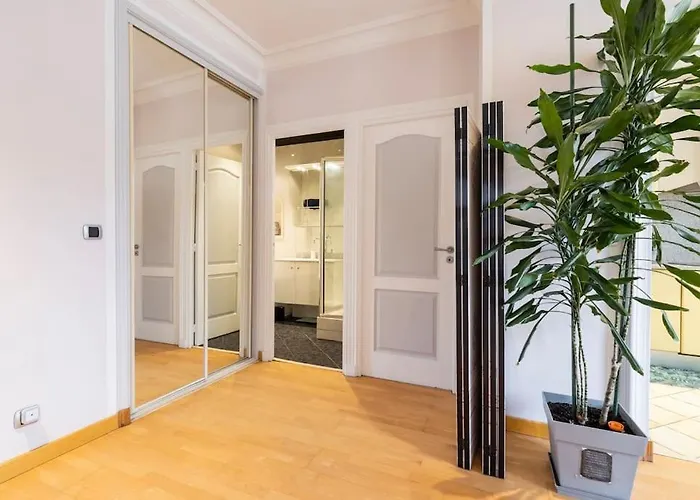 From 1882, Romantic Flat, In The Golden Square * Nizza