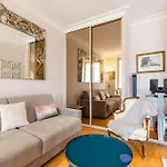 From 1882, Romantic Flat, In The Golden Square Διαμέρισμα *