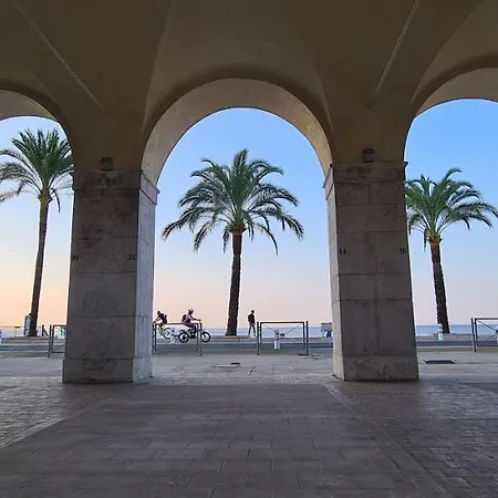 From 1882, Romantic Flat, In The Golden Square * ニース