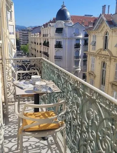 From 1882, Romantic Flat, In The Golden Square Apartment Nice