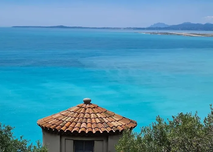 From 1882, Romantic Flat, In The Golden Square ニース