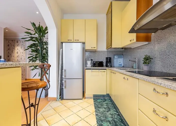 From 1882, Romantic Flat, In The Golden Square アパート *