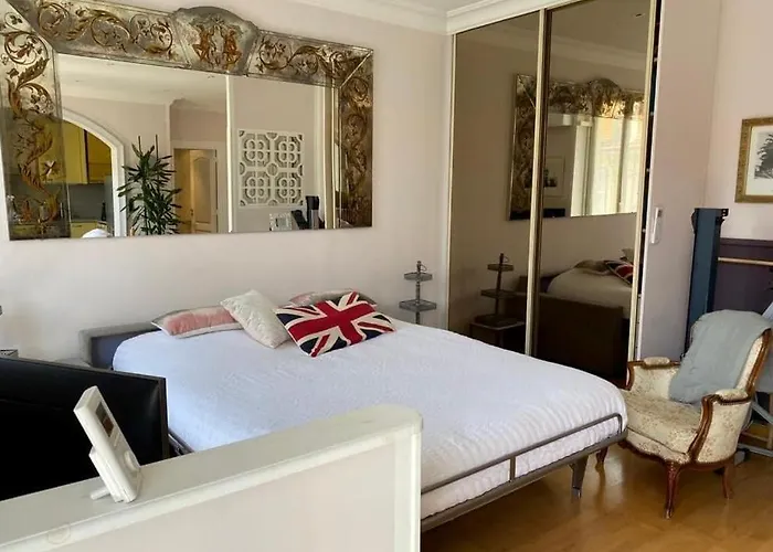 Appartement From 1882, Romantic Flat, In The Golden Square Nice