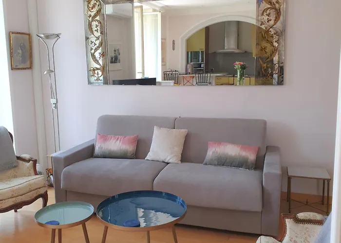 Apartment From 1882, Romantic Flat, In The Golden Square Nice