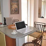 From 1882, Romantic Flat, In The Golden Square Lägenhet Nice