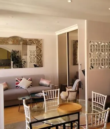 아파트 From 1882, Romantic Flat, In The Golden Square
