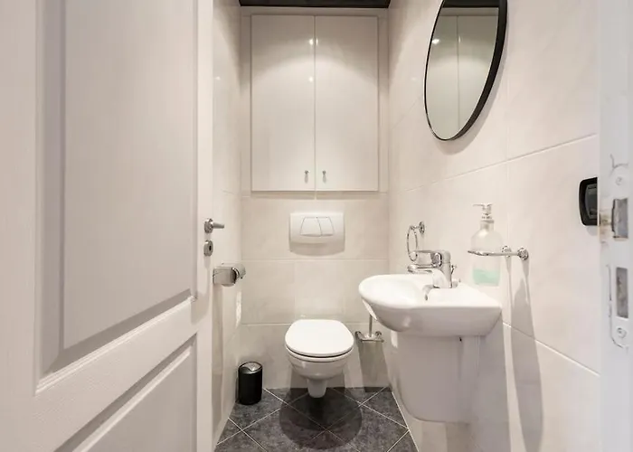From 1882, Romantic Flat, In The Golden Square * Ницца